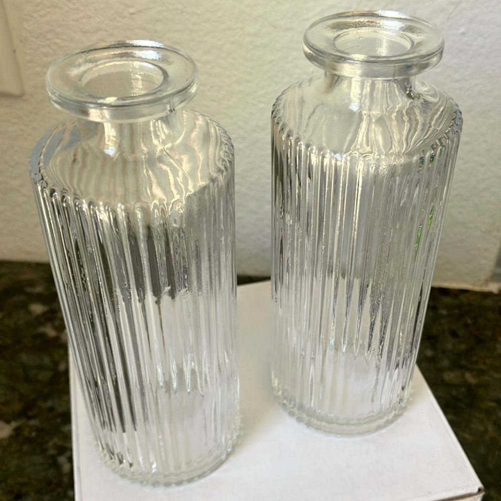 Glass Vases - Set of 2 - Picture 2 of 7